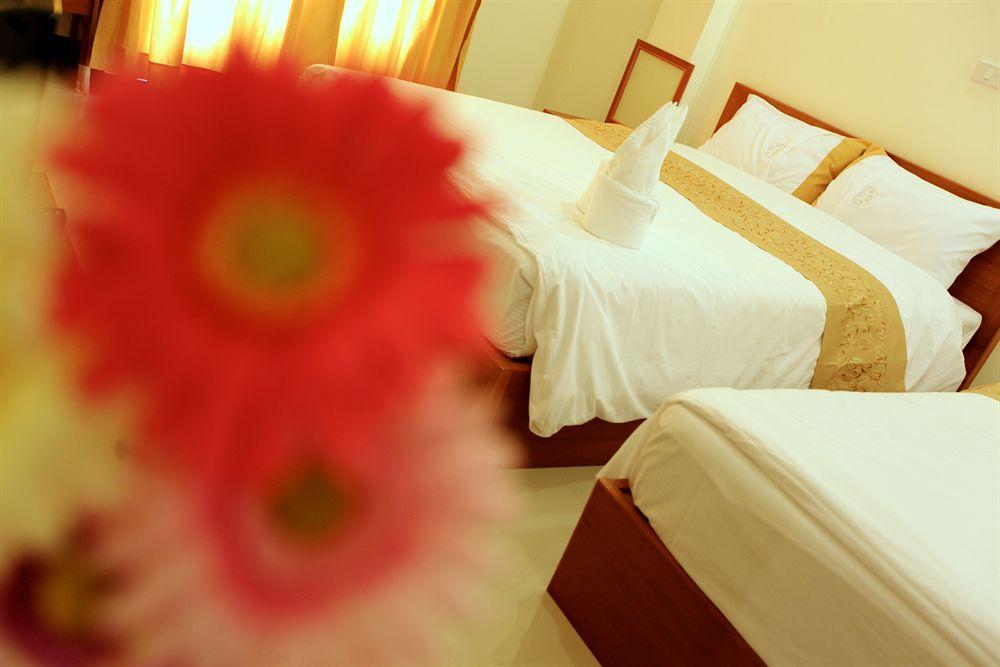 Rafael Hotel And Mansion Bangkok - Sha Extra Plus Certified Exterior foto