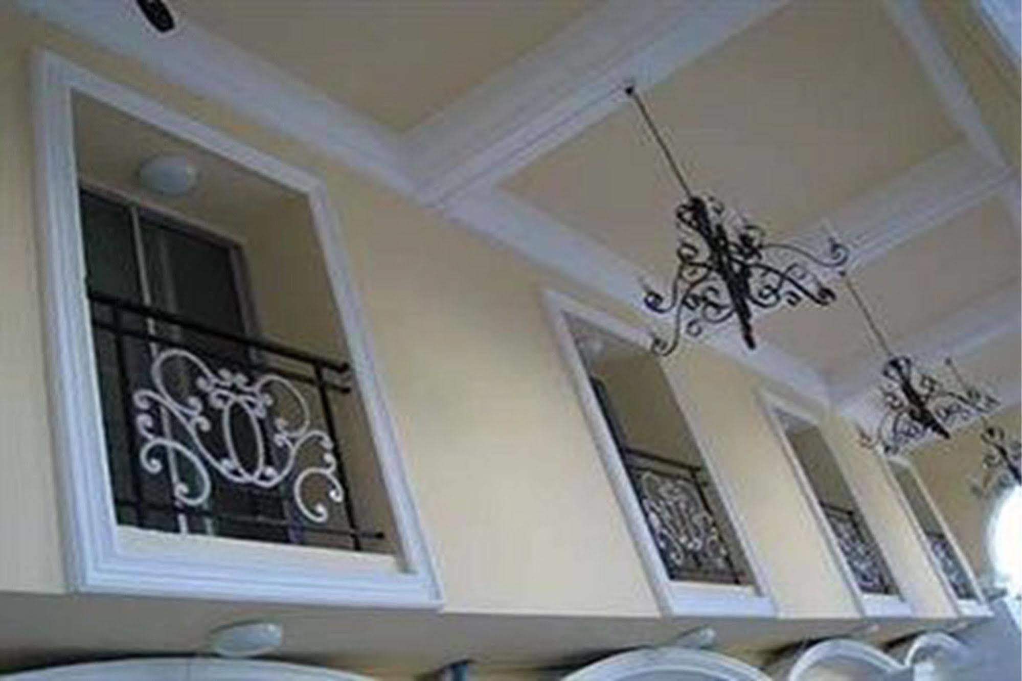 Rafael Hotel And Mansion Bangkok - Sha Extra Plus Certified Exterior foto