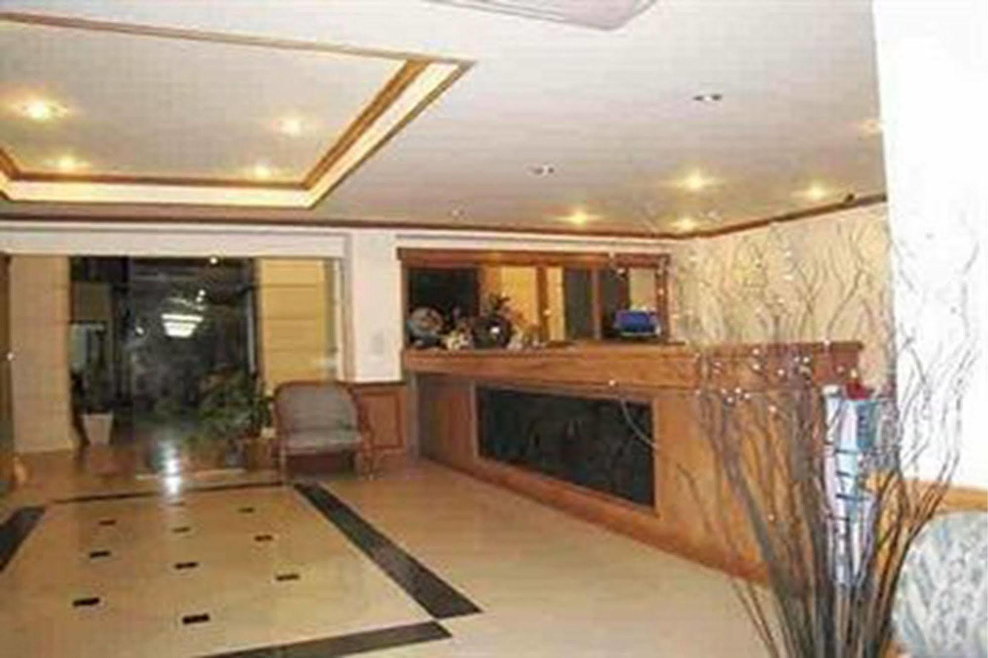 Rafael Hotel And Mansion Bangkok - Sha Extra Plus Certified Exterior foto